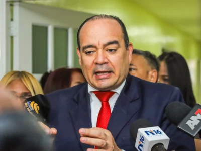 Abogado Miguel Surún afirma que desfalco en Senasa ascendería a RD$ 43 mil millones, casi el triple de lo denunciado por el Ministerio Público