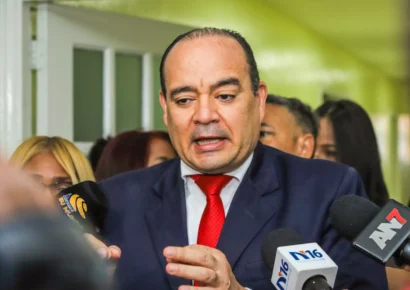 Abogado Miguel Surún afirma que desfalco en Senasa ascendería a RD$ 43 mil millones, casi el triple de lo denunciado por el Ministerio Público