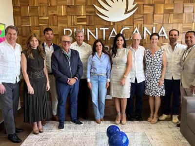 Embajadora de EE. UU., Leah Francis Campos, visita las instalaciones del Grupo Puntacana