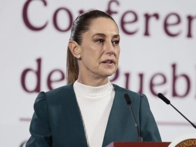 Claudia Sheinbaum critica a Trump por clasificar el fentanilo como “arma de destrucción masiva”