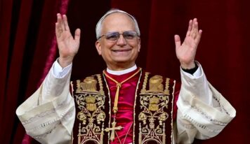 León XIV insta a los líderes mundiales a dialogar en su homilía navideña