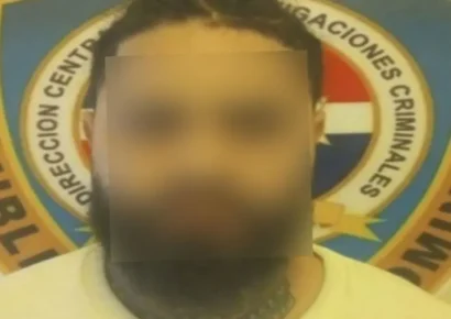 Agentes de la DICRIM en La Vega detienen hombre vinculado a robo agravado y porte ilícito de arma de fuego