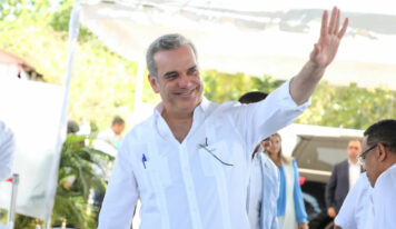 Presidente Abinader lidera inauguraciones y entregas en Santiago y Hato del Yaque