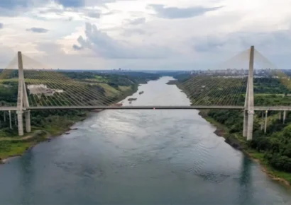 Lula inaugura el Puente de la Integración que une a Brasil y Paraguay
