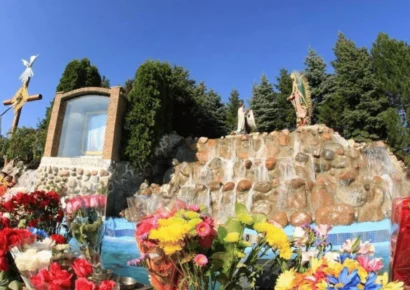 Iglesia en Illinois pide que ICE no interfiera en peregrinaciones al Santuario de Guadalupe