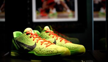 Las legendarias zapatillas “Grinch” de Kobe Bryant salen a subasta por 10 millones de dólares