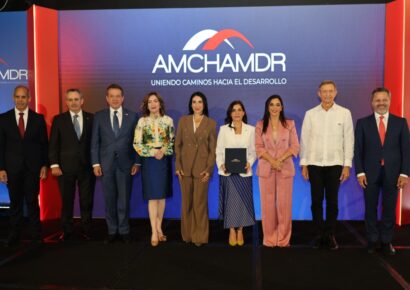 Embajadora de EE. UU. destaca seguridad, fortaleza y prosperidad compartidas con República Dominicana