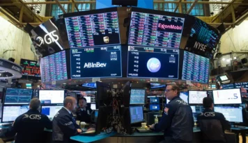 Wall Street cierra en verde tras datos de inflación más bajos y fuerte previsión de Micron