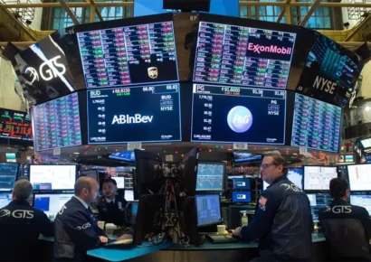 Wall Street cierra en verde tras datos de inflación más bajos y fuerte previsión de Micron