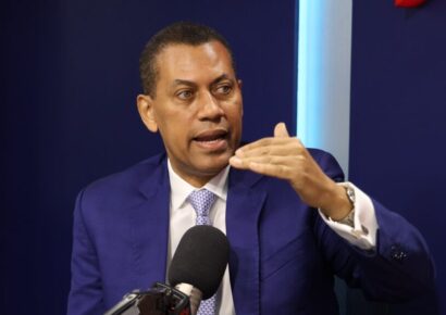 Guido Gómez Mazara anuncia demandas contra quienes difamen a su familia