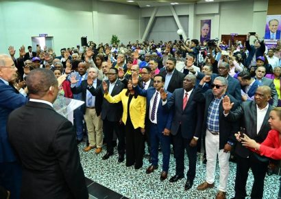 Danilo Medina: Dignidad Jurídica trabajará para defender el voto en elecciones en el 2028