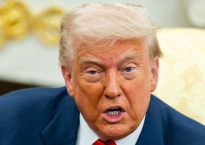 Trump advierte a la presidenta interina de Venezuela sobre “consecuencias graves” si no coopera con EE. UU.