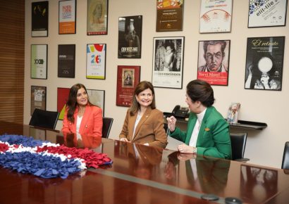 Raquel Peña y Leah Campos resaltan a Santiago como pilar del crecimiento económico nacional