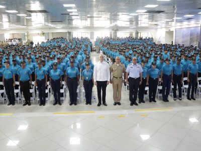 Policía Nacional participa en graduación de más de 8,300 jóvenes del servicio militar voluntario