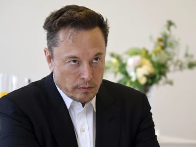 Documentos revelan que Elon Musk coordinó una posible visita a la isla de Jeffrey Epstein