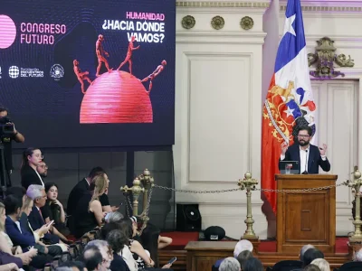 Boric y Kast protagonizan choque sobre ciencia e infancia en la apertura del Congreso Futuro