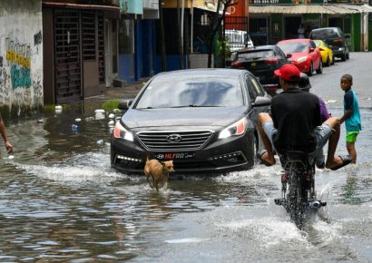 Vaguada mantiene bajo alerta al Gran Santo Domingo por lluvias e inundaciones urbanas