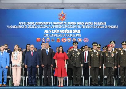 La Fuerza Armada Venezolana reconoce a Delcy Rodríguez como su comandante en jefe
