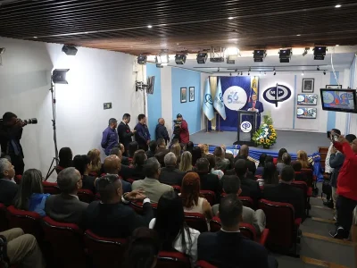 Sindicato venezolano anuncia la liberación de 14 periodistas detenidos