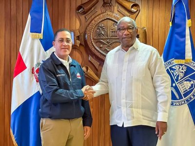 UASD y Grupo Martinón suscriben convenio para pasantías y formación en el sector hotelero