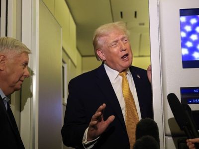 Trump afirma que «ningún presidente ha hecho más por la OTAN» mientras tensiona a Europa por Groenlandia