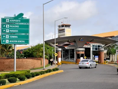 Santiago amplía su conexión aérea con Europa al sumar un tercer vuelo semanal a Madrid