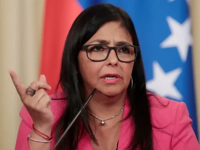 Delcy Rodríguez afirma que Venezuela no está bajo control de agentes externos