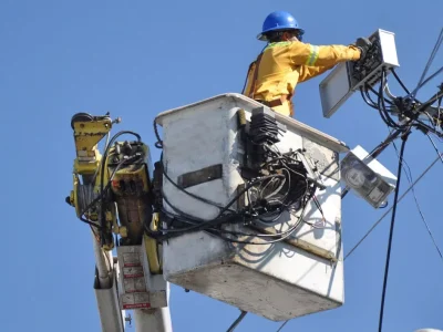 Anuncian suspensión del servicio eléctrico este sábado en Boca Chica, La Caleta y el AILA
