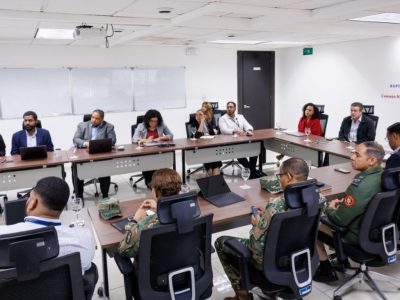 Migración y CNC impulsan digitalización del permiso de salida de menores