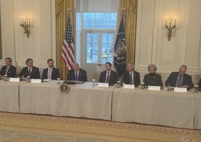 Trump reúne a directivos petroleros en la Casa Blanca para debatir el futuro del crudo venezolano