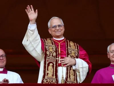 León XIV expresa deseo de viajar «pronto» a México en reunión con arzobispo Aguiar Retes