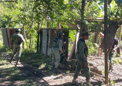 Ministerio de Medio Ambiente ejecuta operativo para recuperar riberas del río Yuna