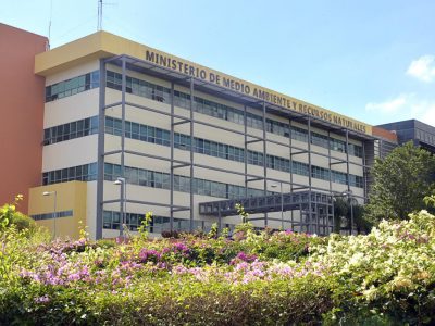 Medio Ambiente clausura empresa que explotaba agregados de forma ilegal en San Cristóbal