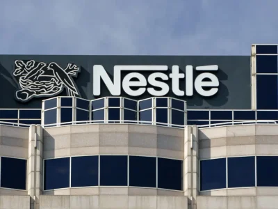 Nestlé amplía retiro de fórmulas infantiles ante riesgo de contaminación bacteriana