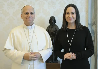 El papa León XIV recibe a María Corina Machado en el Vaticano