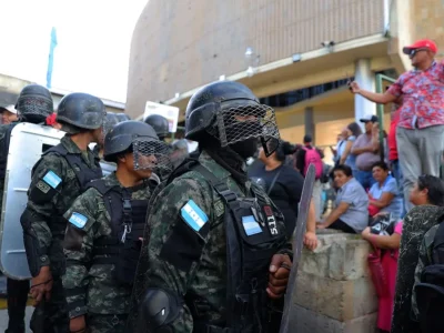 Se intensifica la crisis política en Honduras tras solicitar un nuevo escrutinio «voto por voto»