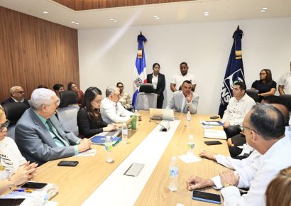 SNS convoca a directores nacionales y regionales para presentar plan de salud 2026