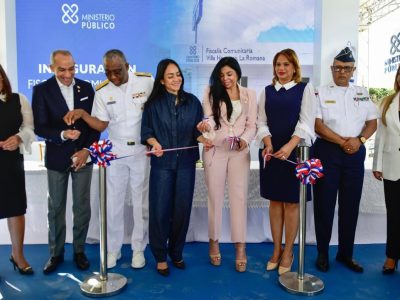 La ministra Faride Raful y la procuradora Yeni Berenice Reynoso inauguran Fiscalía Comunitaria de La Romana