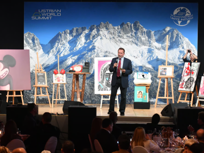 Arnold Schwarzenegger prepara subasta de “objetos únicos” para la protección ambiental