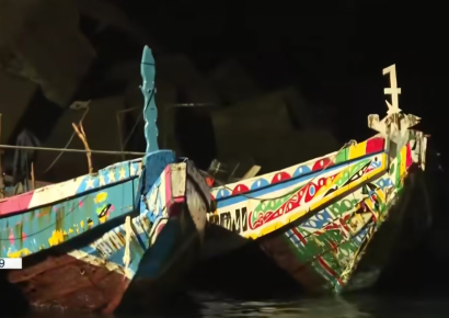 Llega a las Islas Canarias la primera barcaza de 2026, con 144 migrantes a bordo