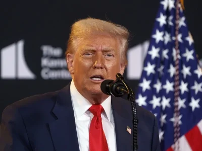 Estados Unidos aplicará aranceles a países que suministren petróleo a Cuba