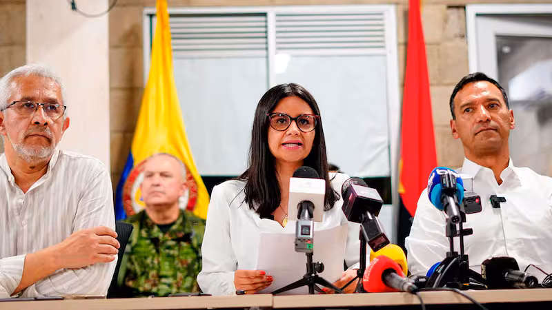 Colombia despliega 30.000 soldados en la frontera con Venezuela tras operativo de EE. UU.