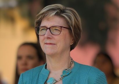 EE. UU. reabre su misión diplomática en Venezuela con la llegada de la embajadora Laura Dogu