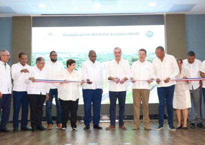 Abinader inaugura Hotel Escuela con auditorio de la UASD en El Seibo