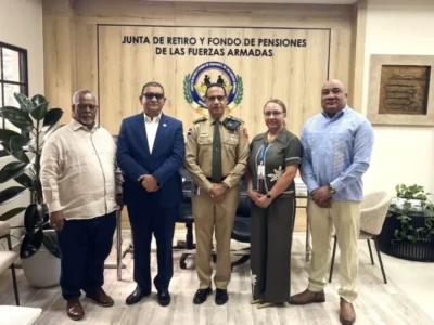 Donativo de 15 millones en medicamentos al MIDE para militares pensionados