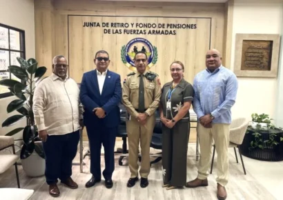 Donativo de 15 millones en medicamentos al MIDE para militares pensionados