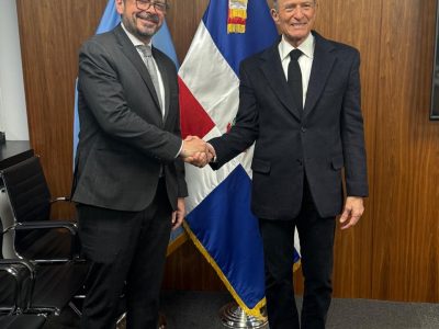 Canciller dominicano Roberto Álvarez sostiene encuentro clave sobre la seguridad en Haití