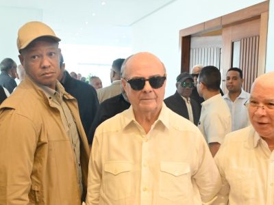 Hipólito Mejía lamenta la muerte de Ramón Alburquerque y destaca su legado político