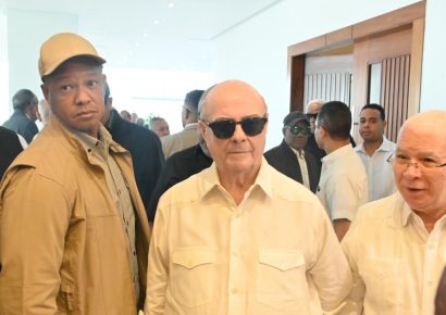 Hipólito Mejía lamenta la muerte de Ramón Alburquerque y destaca su legado político