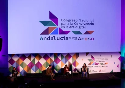 Andalucía propone edad mínima para redes sociales y endurecer sanciones por acoso escolar